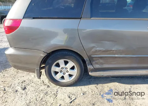 2004 Toyota Sienna Xle z USA, uszkodzony, nr VIN 5TDZA22C74S098745